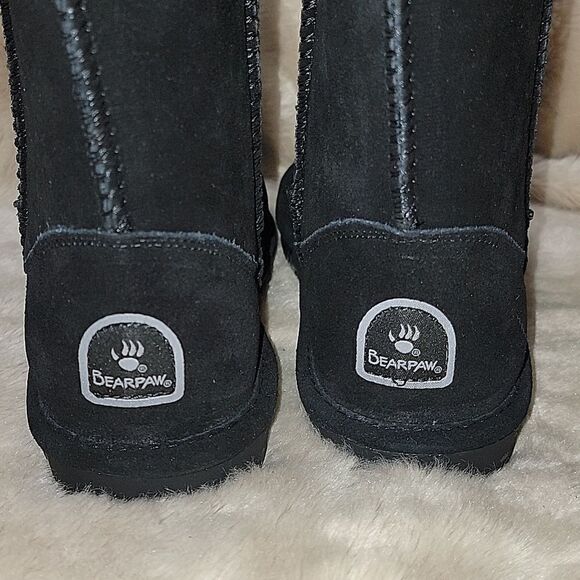 BEARPAW EMMA 610W/BLACK II FAUX FUR BOOTS, SIZE 7 - NEW IN BOX - Picture 4 of 12